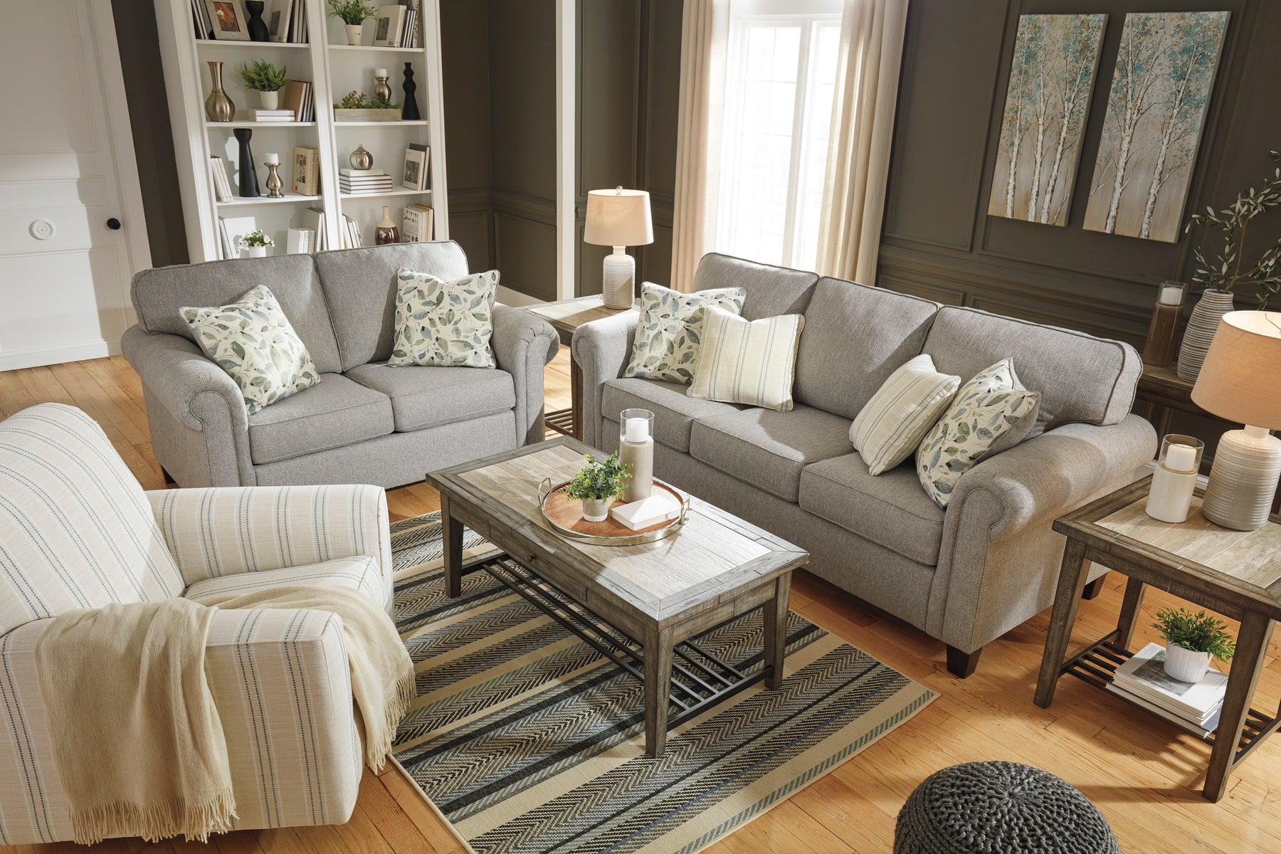 Alandari Livingroom Set