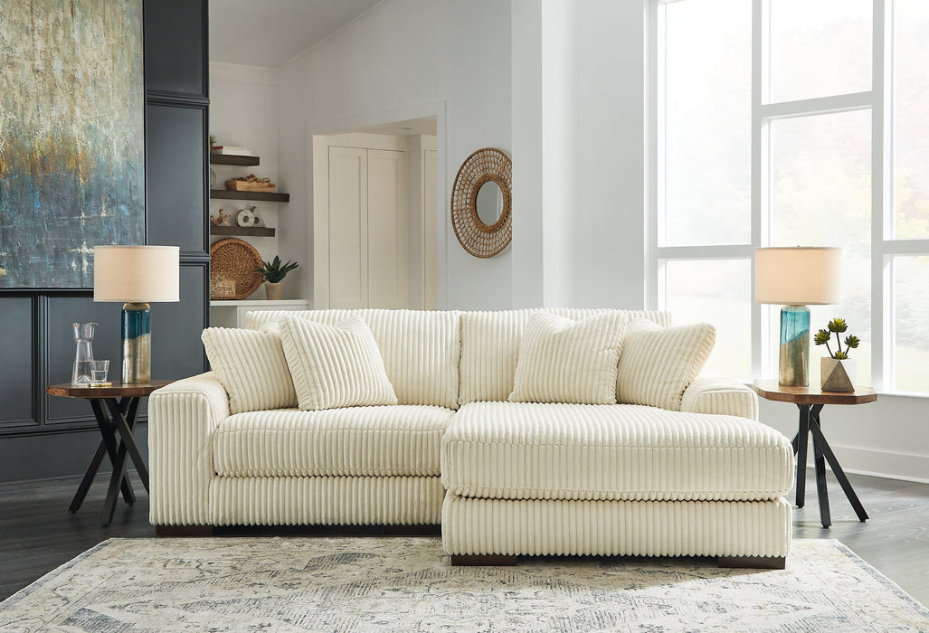 Lindyn Ivory 2-Piece RAF Sectional