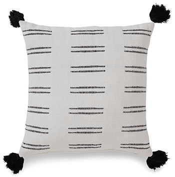 Mudderly Pillow (Set of 4)