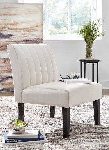 Hughleigh Accent Chair