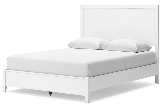 Binterglen White Queen Panel Bed