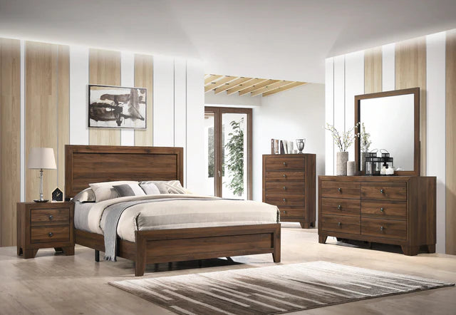 Millie Cherry Brown Queen Panel Bedroom Set