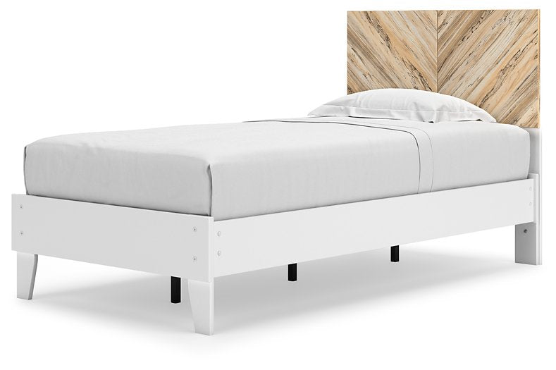 Piperton Panel Bed