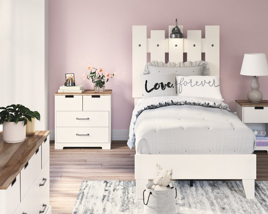 Vaibryn Bedroom Set