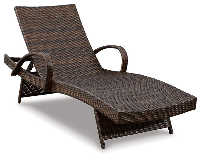 Kantana Outdoor Seating Set