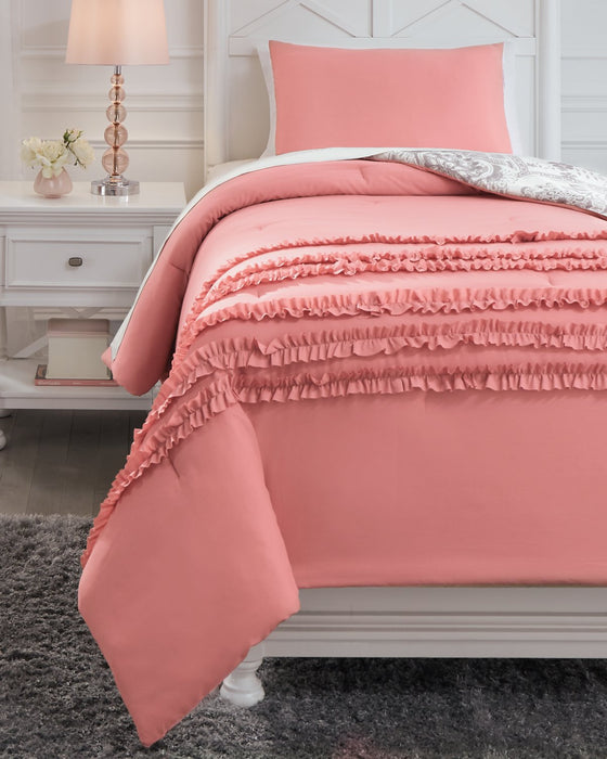 Avaleigh Comforter Set