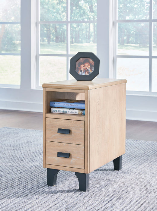 Freslowe Chairside End Table